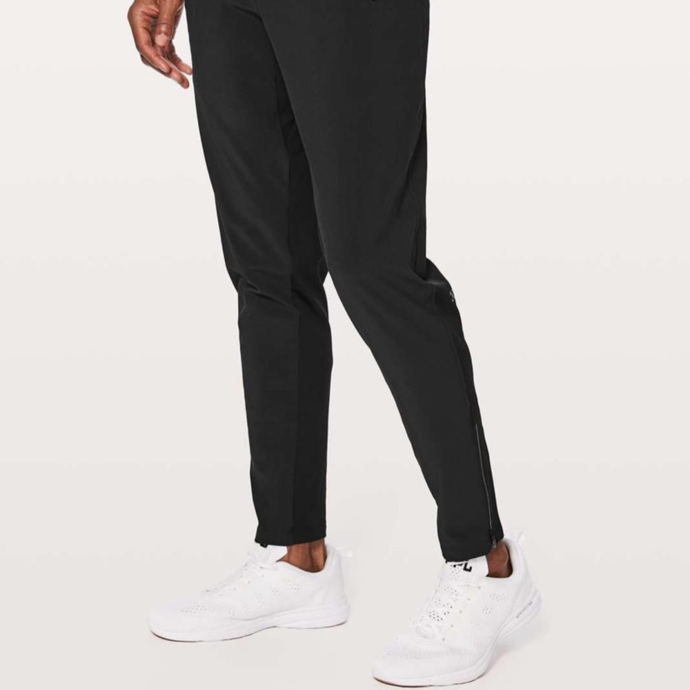 Lululemon Chill Stop  Men’s Joggers